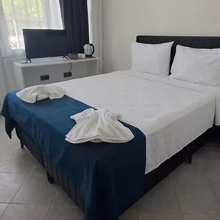 Bizim Kelebek Aparthotel 3*